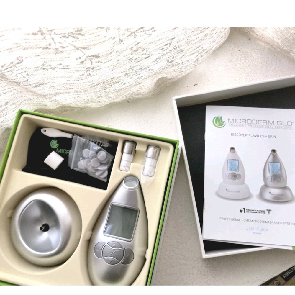 Microderm GLO Diamond Microdermabrasion Machine Kit New In Box